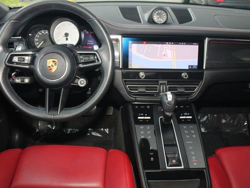 Certified 2022 Porsche Macan S w/ Premium Package Plus AWD/4WD image 6