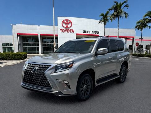 Used 2023 Lexus GX 460 Premium w/ Accessory Package AWD/4WD image 3