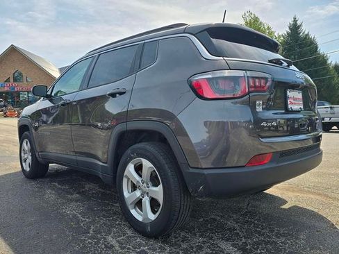 Used 2017 Jeep Compass Latitude AWD/4WD image 5