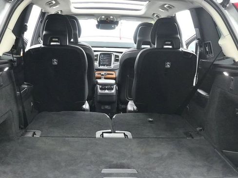 Used 2021 Volvo XC90 T6 Momentum image 13
