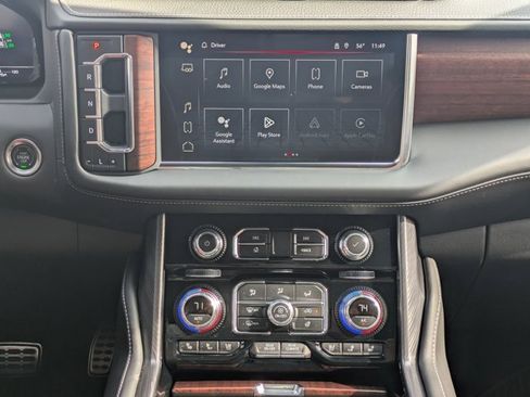 Used 2024 GMC Yukon Denali Ultimate image 19