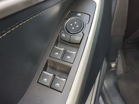Certified 2021 Ford Explorer XLT RWD image 56
