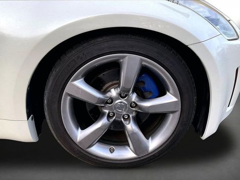 Used 2008 Nissan 350Z Touring RWD image 28