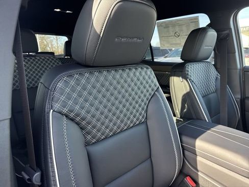 New 2026 GMC Acadia Denali w/ Super Cruise Package FWD image 25