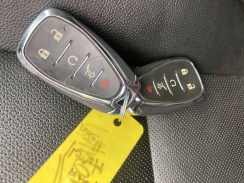 Used 2020 Chevrolet Equinox LT w/ LT True North Edition AWD/4WD image 38