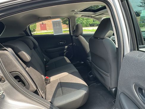 Used 2019 Honda HR-V EX image 26