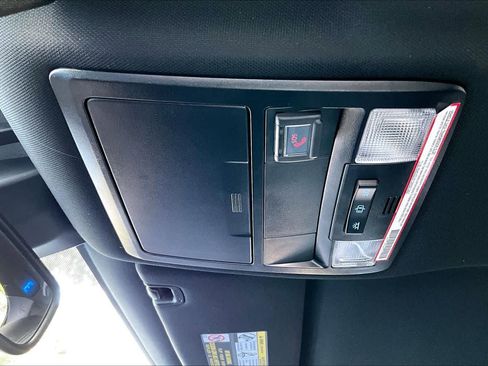 Used 2020 Toyota Tacoma TRD Sport w/ Technology Package image 34