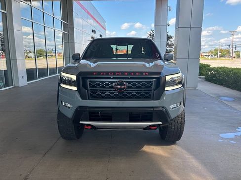 Used 2024 Nissan Frontier PRO-4X w/ Technology Package AWD/4WD image 3