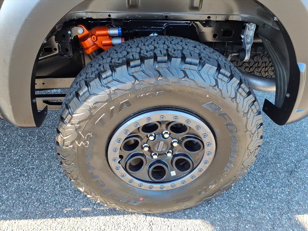 New 2025 Ford F150 Raptor AWD/4WD image 8