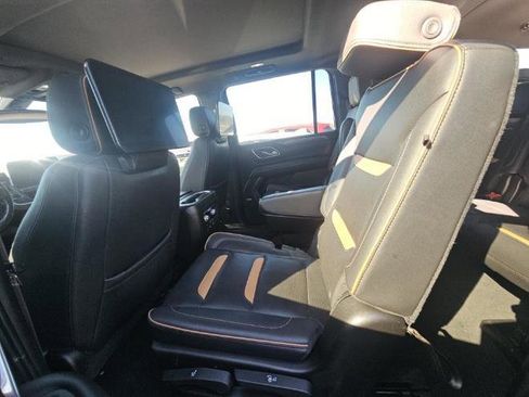 Used 2021 GMC Yukon XL AT4 w/ AT4 Premium Plus Package image 13