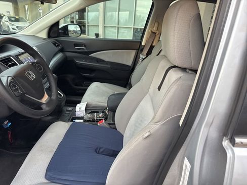 Used 2016 Honda CR-V EX image 2