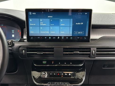 Used 2023 Lincoln Corsair Standard image 10
