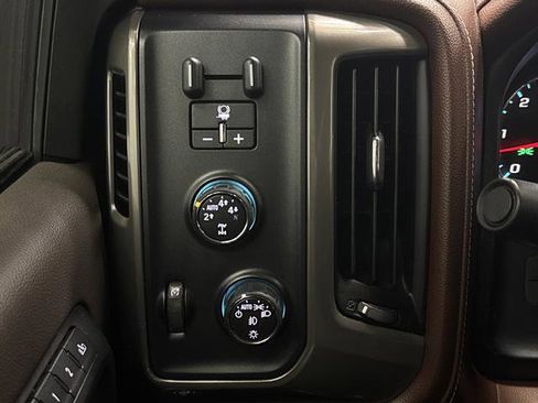 Used 2016 Chevrolet Silverado 1500 High Country w/ High Country Premium Package image 26