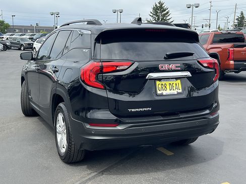 Used 2018 GMC Terrain SLE w/ Driver Convenience Package FWD image 8