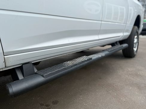 Used 2018 RAM 2500 Tradesman w/ Chrome Appearance Group image 14