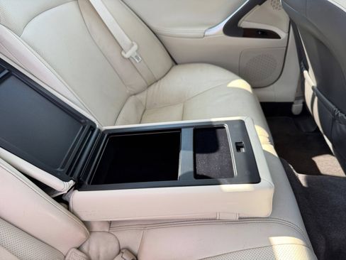 Used 2013 Lexus IS 250 AWD w/ Premium Pkg image 19