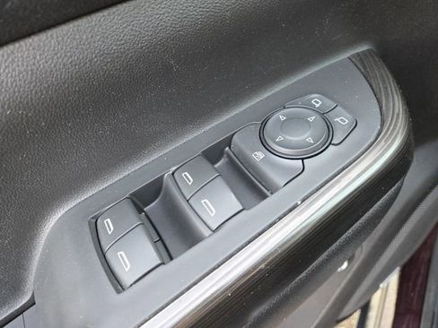 Used 2017 GMC Acadia SLT image 9