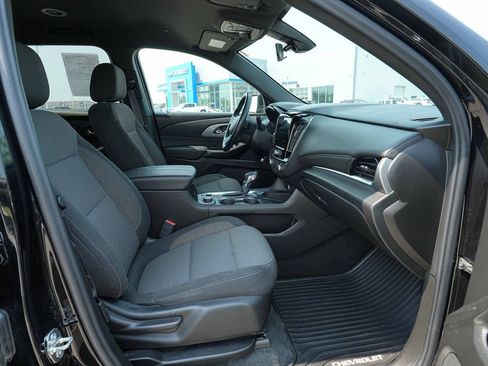 Used 2023 Chevrolet Traverse LT AWD/4WD image 22