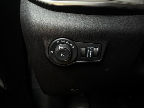 Used 2025 Jeep Compass Limited AWD/4WD image 21