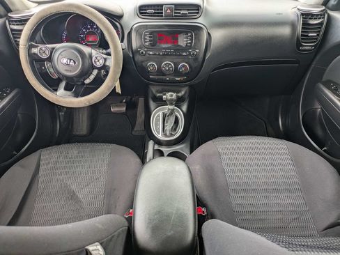 Used 2015 Kia Soul FWD image 3