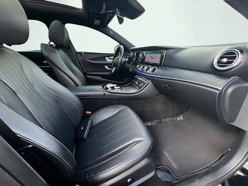 Used 2019 Mercedes-Benz E 300 image 30