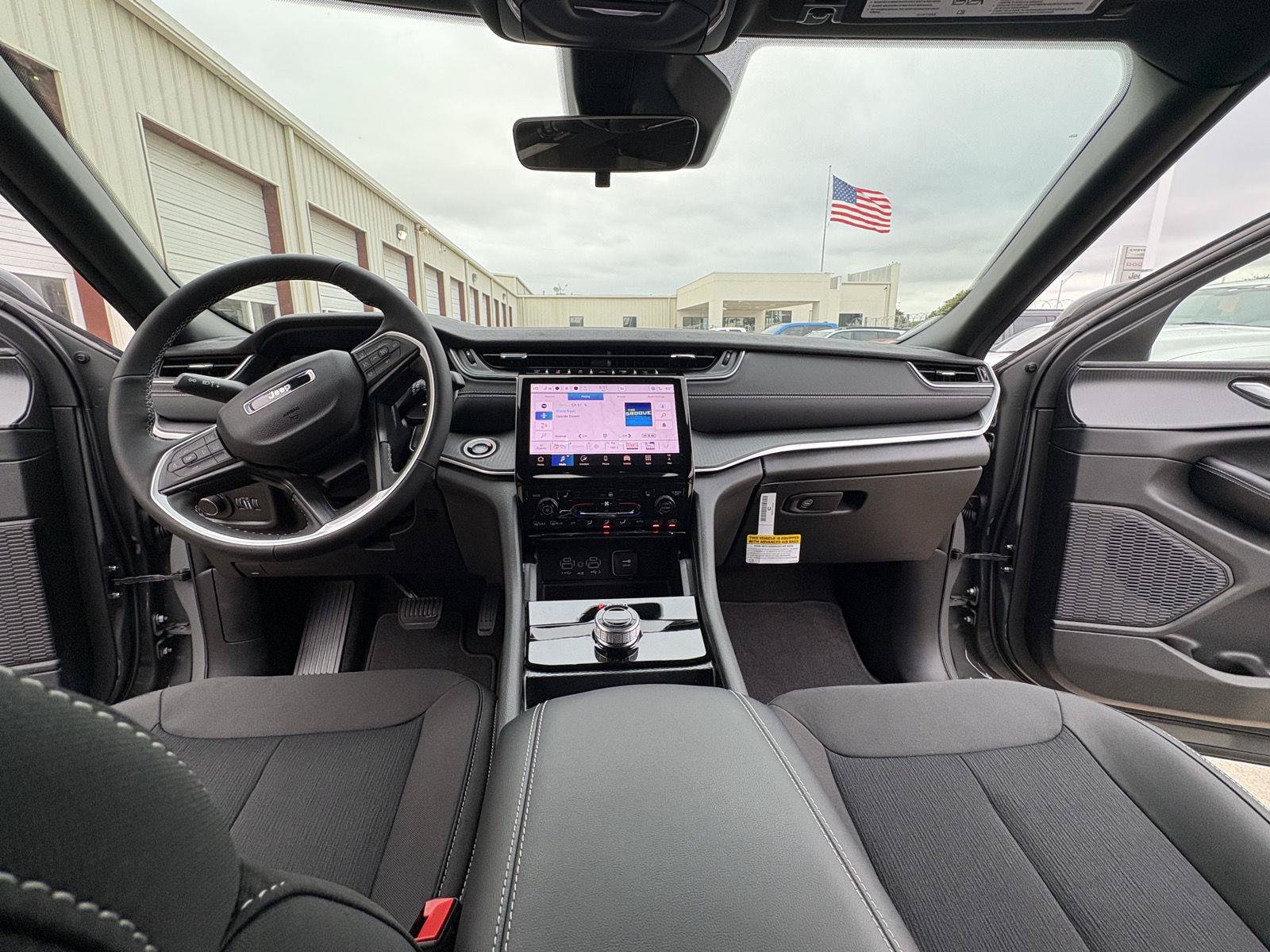 New 2027 Jeep Grand Cherokee Laredo X RWD image 14