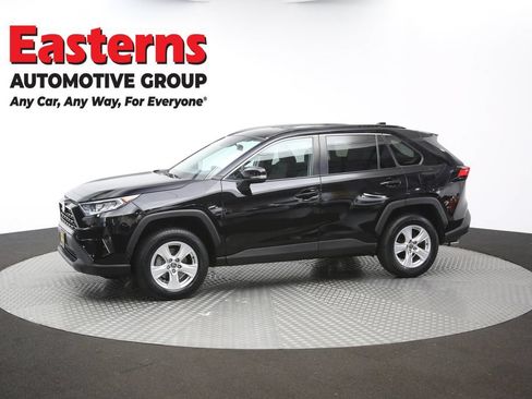 Used 2021 Toyota RAV4 XLE AWD/4WD image 57