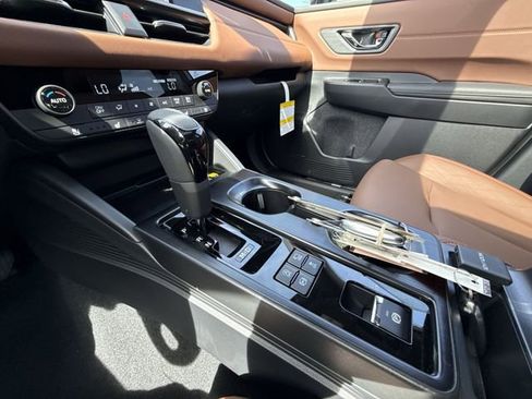 New 2026 Subaru Outback Touring XT image 20