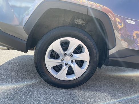 Certified 2024 Toyota RAV4 LE AWD/4WD image 12