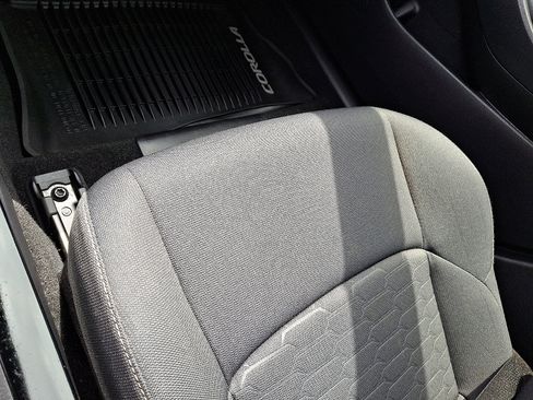 Used 2022 Toyota Corolla Hatchback image 26