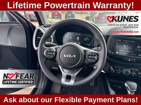 Used 2025 Kia Soul LX FWD image 37