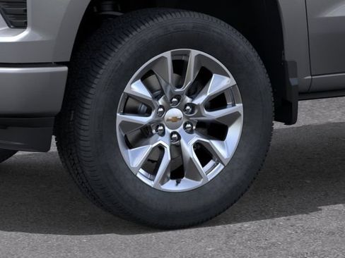 New 2026 Chevrolet Silverado 1500 Custom RWD image 9