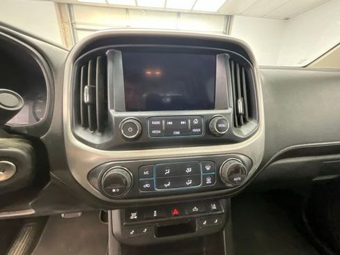 Used 2017 GMC Canyon SLT w/ Driver Alert Package AWD/4WD image 8