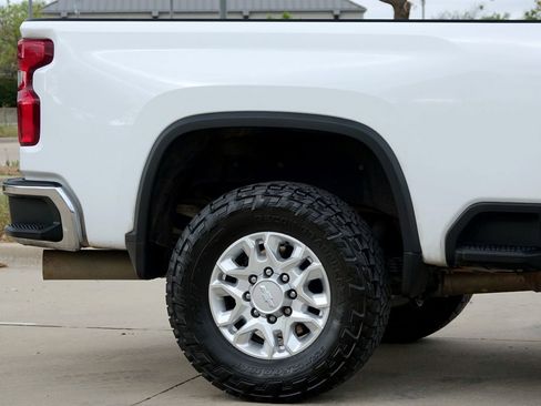 Used 2020 Chevrolet Silverado 2500 LTZ AWD/4WD image 14