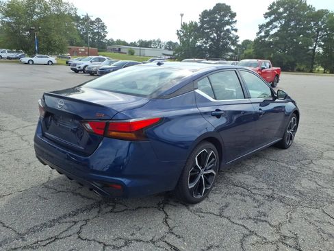Used 2024 Nissan Altima 2.5 SR FWD image 5