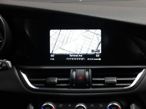 Used 2017 Alfa Romeo Giulia w/ Cold Weather Package RWD image 57