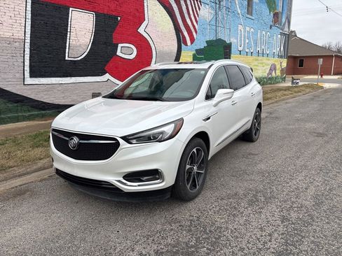 Used 2021 Buick Enclave Essence w/ Sport Touring Edition image 51