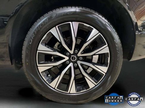 Used 2025 Volvo XC60 B5 Plus image 86