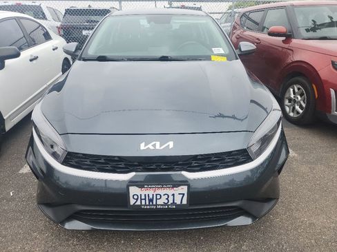 Certified 2023 Kia Forte LXS FWD image 2