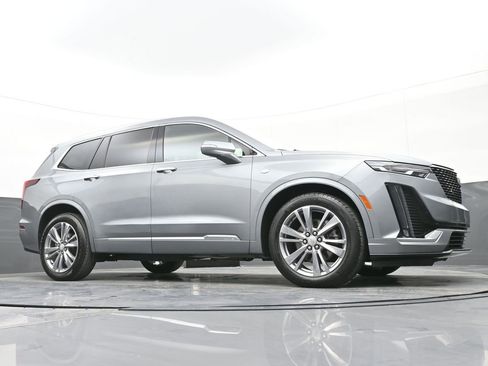 Used 2023 Cadillac XT6 Premium Luxury FWD image 45