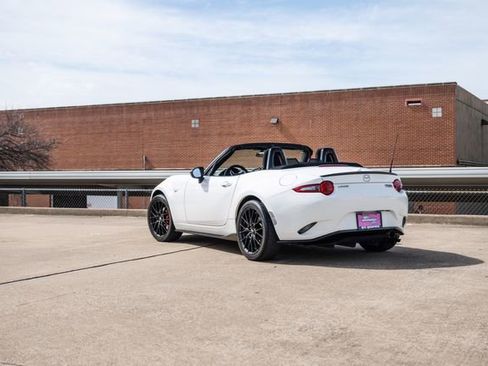 Used 2017 MAZDA MX-5 Miata Club w/ Brembo/BBS Package image 52