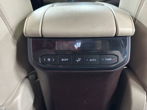Used 2020 Toyota Highlander Limited AWD/4WD image 37