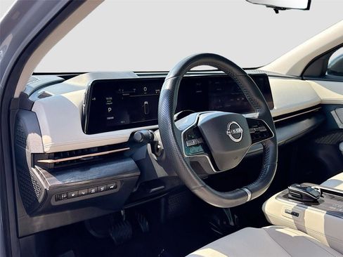 Used 2023 Nissan Ariya FWD image 9