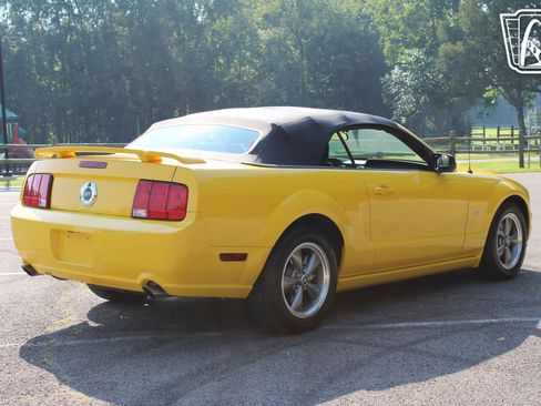 Used 2006 Ford Mustang GT image 34