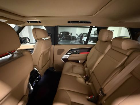Used 2025 Land Rover Range Rover Long Wheelbase SE image 58