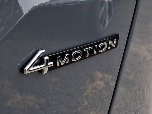 New 2026 Volkswagen Atlas SEL Premium R-Line image 18