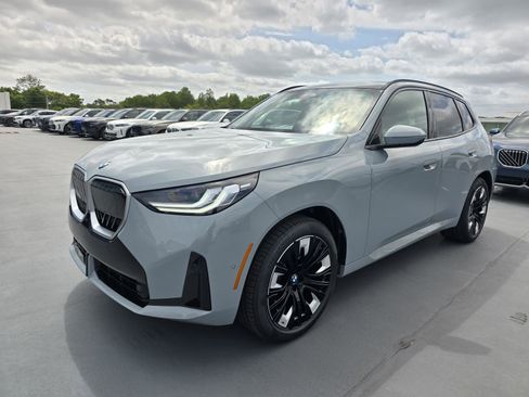 New 2026 BMW X3 xDrive30 w/ M Sport Package AWD/4WD image 13
