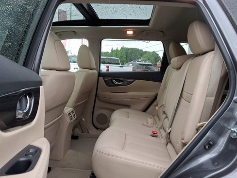 Used 2014 Nissan Rogue SL w/ SL Premium Package AWD/4WD image 11