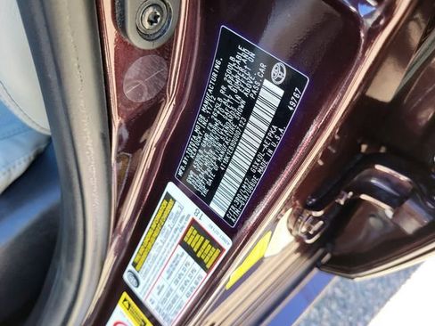 Used 2013 Toyota Avalon Limited w/ Technology Pkg image 28