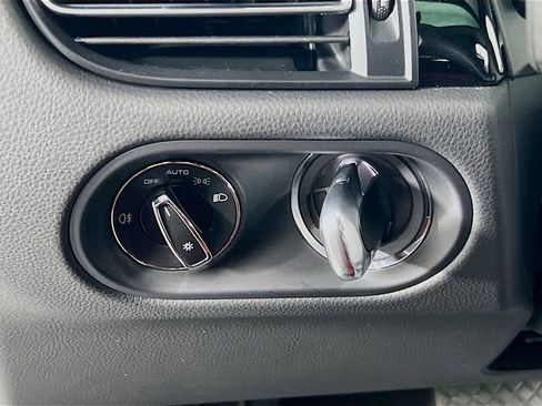 New 2026 Porsche Macan S image 11